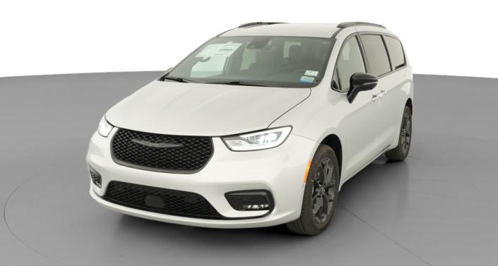 Thumbnail: 2026 Chrysler Pacifica - 1