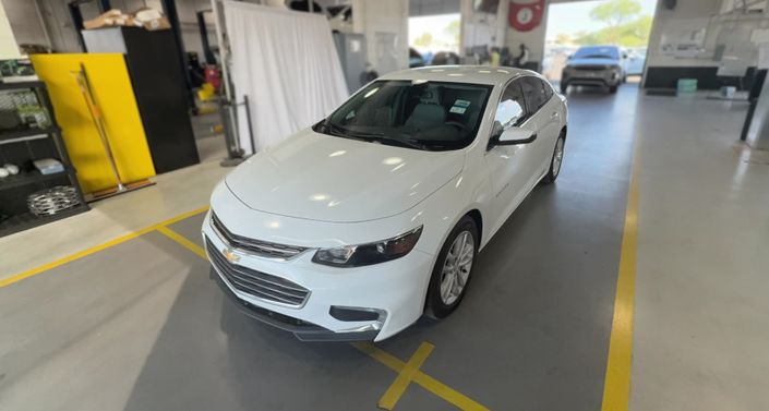 Thumbnail: 2016 Chevrolet Malibu - 1