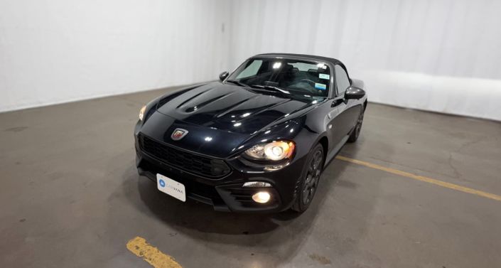 Thumbnail: 2017 Fiat 124 Spider - 1