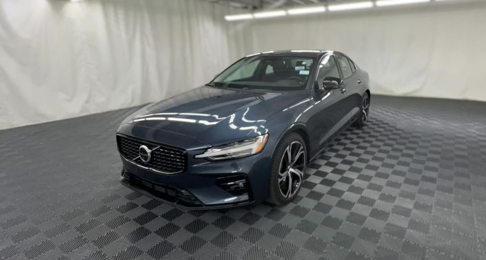 Thumbnail: 2024 Volvo S60 - 1