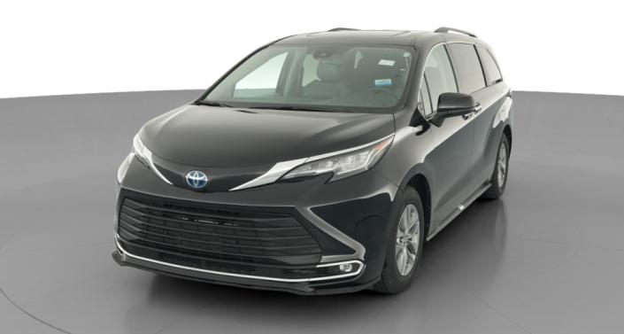 Thumbnail: 2022 Toyota Sienna - 1