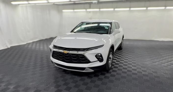 Thumbnail: 2024 Chevrolet Blazer - 1