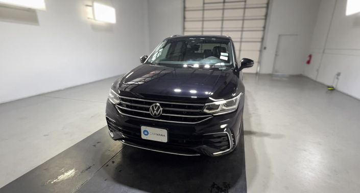 Thumbnail: 2022 Volkswagen Tiguan - 1