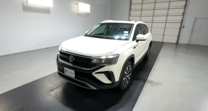 Thumbnail: 2022 Volkswagen Taos - 1