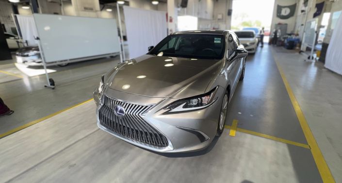 Thumbnail: 2020 Lexus ES - 1