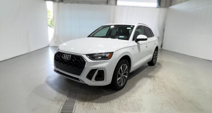 Thumbnail: 2022 Audi Q5 - 1