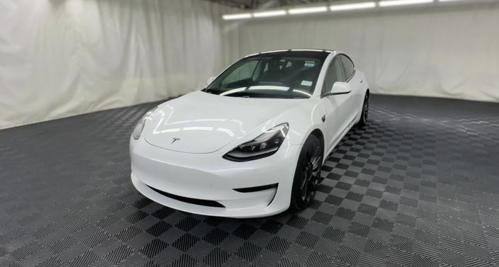 Thumbnail: 2021 Tesla Model 3 - 1
