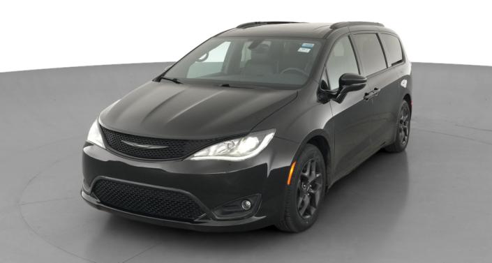 Thumbnail: 2018 Chrysler Pacifica - 1