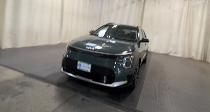 Thumbnail: 2023 Kia Niro - 1