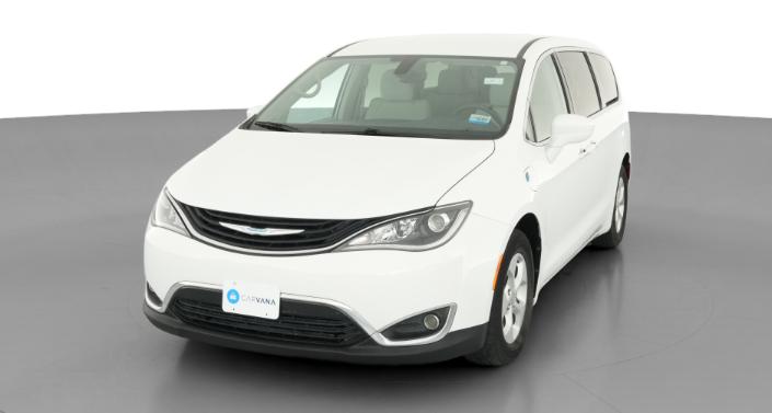 Thumbnail: 2018 Chrysler Pacifica - 1