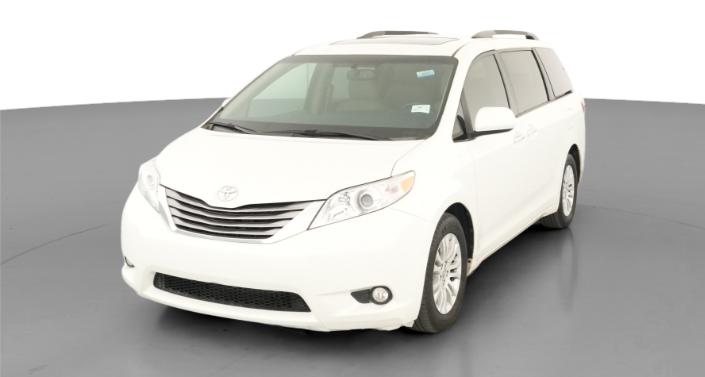 Thumbnail: 2017 Toyota Sienna - 1