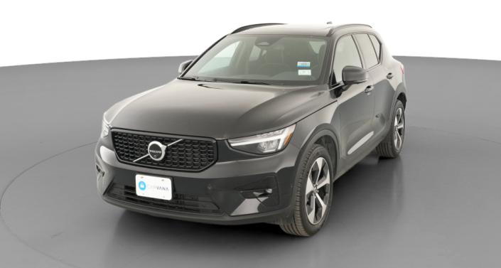 Thumbnail: 2025 Volvo XC40 - 1
