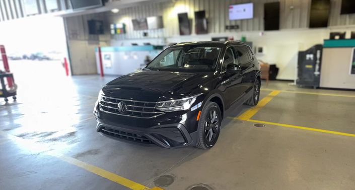 Thumbnail: 2024 Volkswagen Tiguan - 1