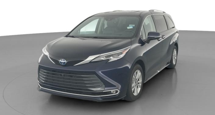 Thumbnail: 2023 Toyota Sienna - 1