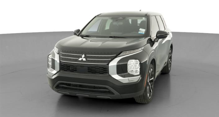 Thumbnail: 2022 Mitsubishi Outlander - 1