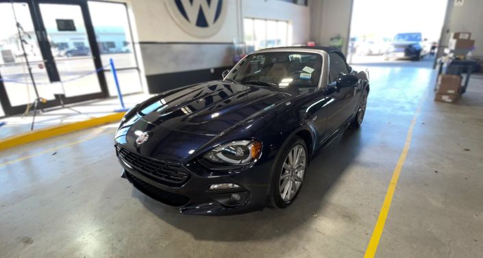 Thumbnail: 2018 Fiat 124 Spider - 1