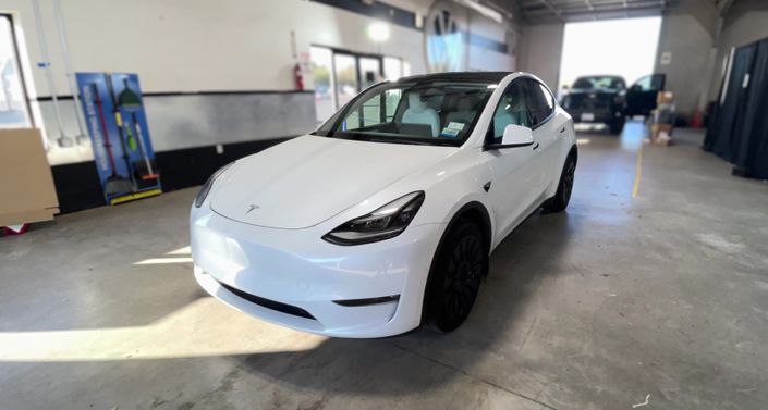 Thumbnail: 2022 Tesla Model Y - 1