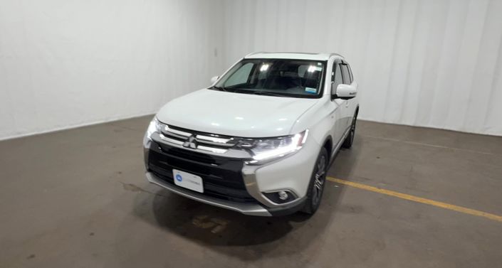 Thumbnail: 2017 Mitsubishi Outlander - 1