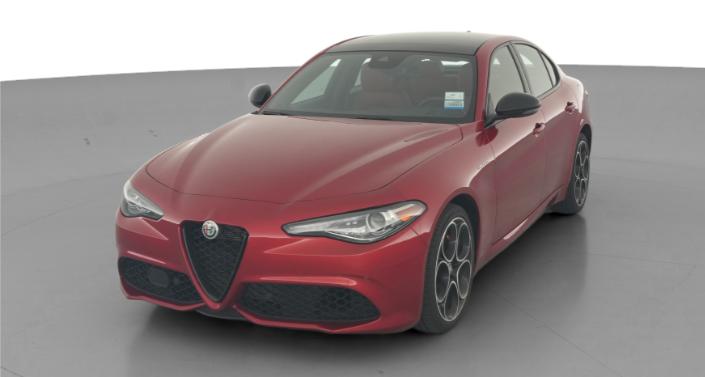 Thumbnail: 2022 Alfa Romeo Giulia - 1