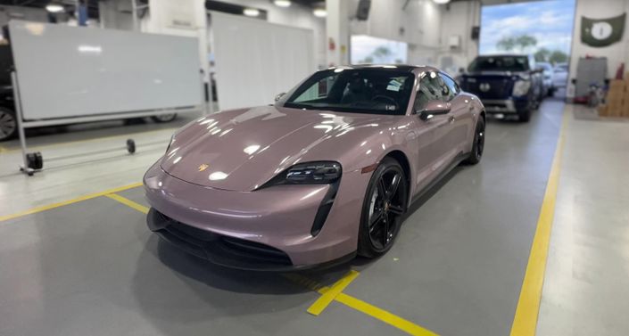 Thumbnail: 2022 Porsche Taycan - 1