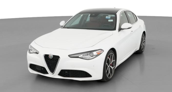 Thumbnail: 2020 Alfa Romeo Giulia - 1