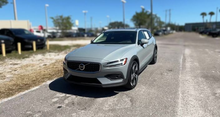 2025 Volvo V60 B5 Plus -
                  Haines City, FL
