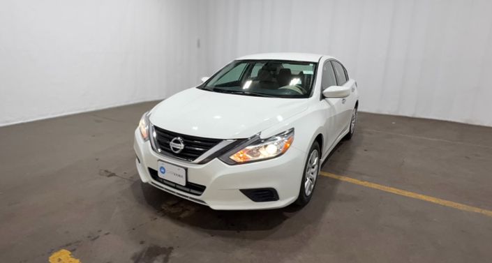 Thumbnail: 2017 Nissan Altima - 1