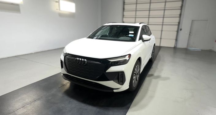 Thumbnail: 2025 Audi Q4 e-tron - 1