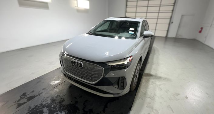 Thumbnail: 2023 Audi Q4 e-tron - 1