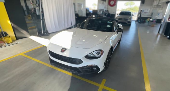 Thumbnail: 2019 Fiat 124 Spider - 1