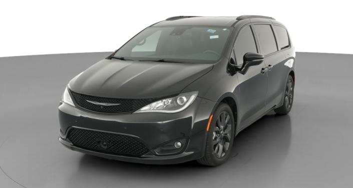 Thumbnail: 2018 Chrysler Pacifica - 1