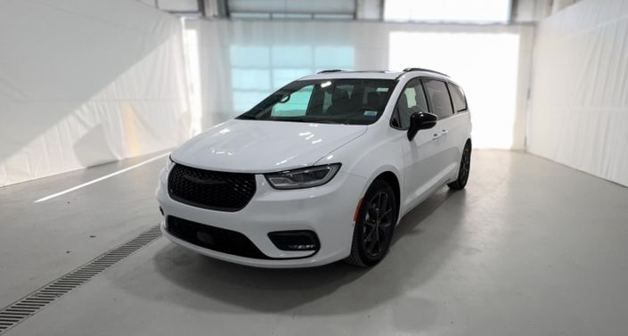 Thumbnail: 2024 Chrysler Pacifica - 1