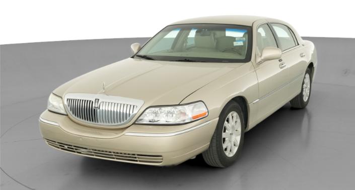 Thumbnail: 2011 Lincoln Town Car - 1