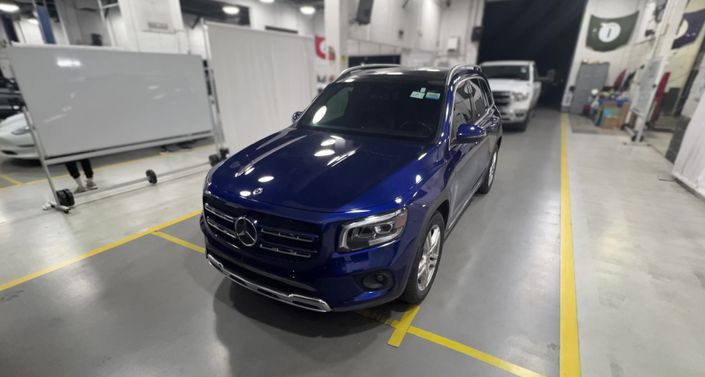 Thumbnail: 2020 Mercedes-Benz GLB - 1