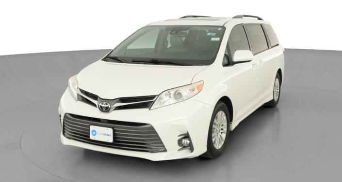 Thumbnail: 2018 Toyota Sienna - 1