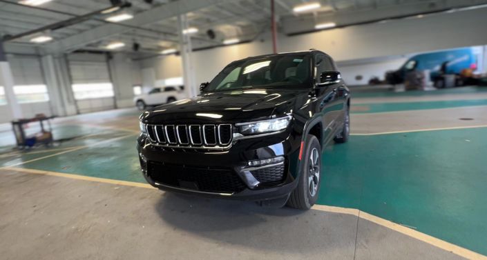 Thumbnail: 2024 Jeep Grand Cherokee - 1