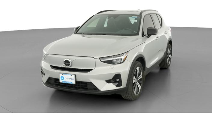 Thumbnail: 2023 Volvo XC40 - 1