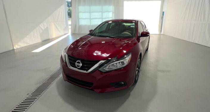 Thumbnail: 2017 Nissan Altima - 1
