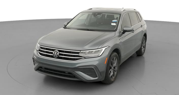 Thumbnail: 2022 Volkswagen Tiguan - 1