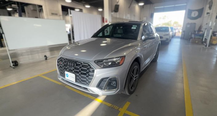 Thumbnail: 2021 Audi SQ5 - 1