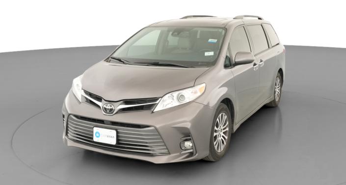 Thumbnail: 2018 Toyota Sienna - 1