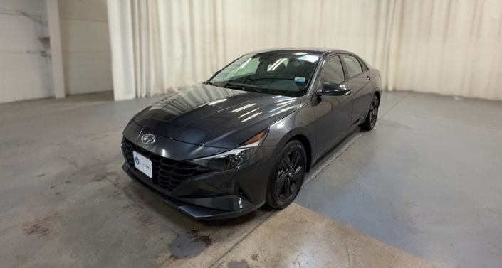 Thumbnail: 2022 Hyundai Elantra - 1