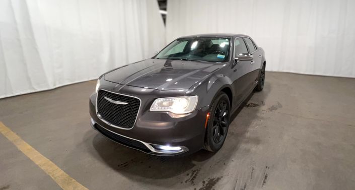 Thumbnail: 2016 Chrysler 300 - 1