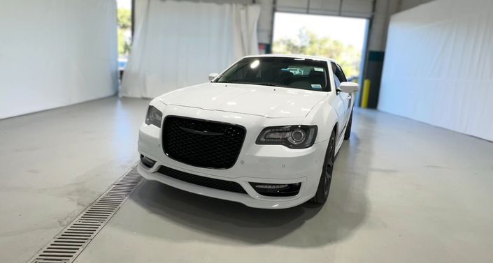 Thumbnail: 2022 Chrysler 300 - 1