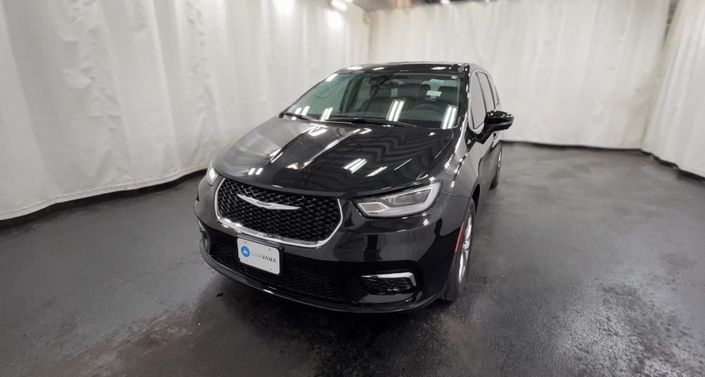 2023 Chrysler Pacifica Touring L -
                  Lancaster, TX