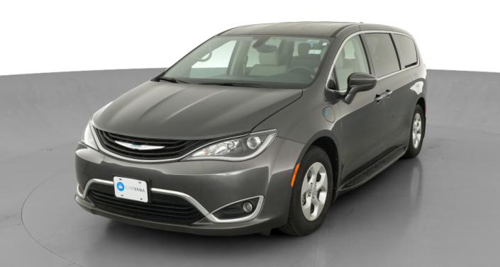 Thumbnail: 2018 Chrysler Pacifica - 1