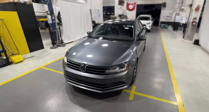 Thumbnail: 2017 Volkswagen Jetta - 1