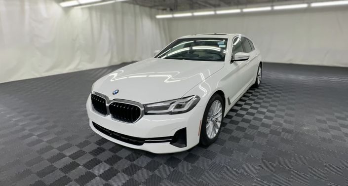 Thumbnail: 2022 BMW 5 Series - 1