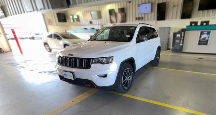 Thumbnail: 2018 Jeep Grand Cherokee - 1