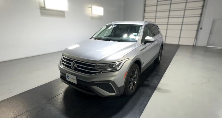 Thumbnail: 2024 Volkswagen Tiguan - 1